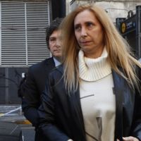 Karina analiza darle un cargo a algn diputado para que asuma Spagnuolo y tenga fueros