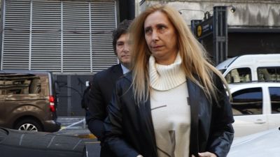 Karina analiza darle un cargo a algn diputado para que asuma Spagnuolo y tenga fueros