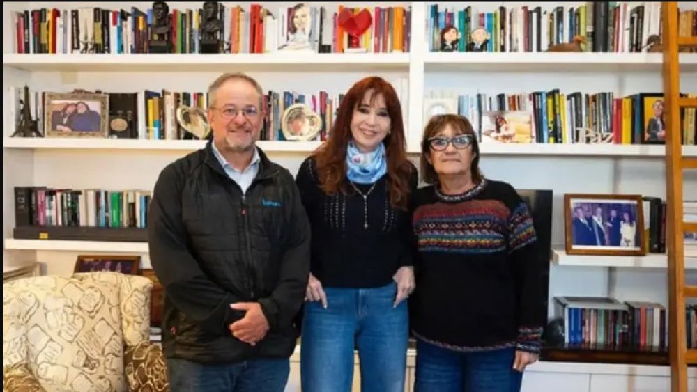 En medio del brutal ajuste libertario a la educacin, CFK recibi a Sonia Alesso y al titular del gremio docente mundial