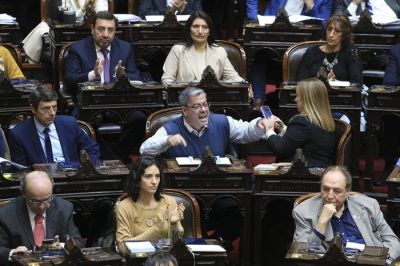La oposicin pone contra las cuerdas a un Gobierno impactado por los escndalos de corrupcin y desmanejos del Estado