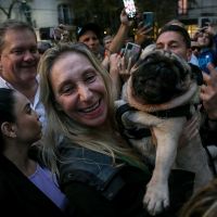 Por otra protesta contra el gobierno, tuvieron que evacuar a Karina Milei durante una caravana en Corrientes