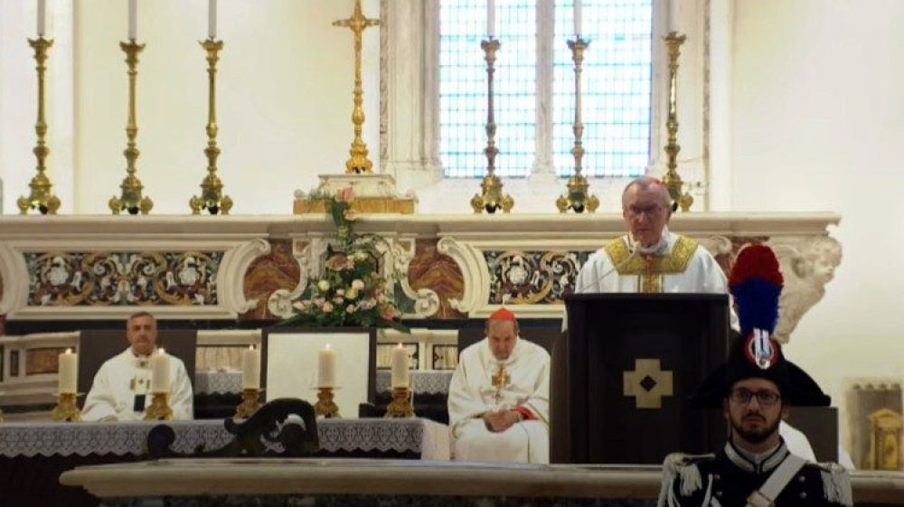 Parolin: La Puerta Santa es una invitacin a entrar en el corazn de Jess