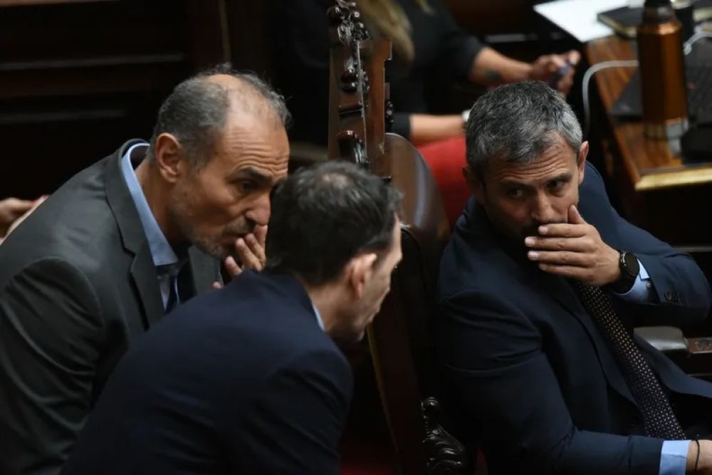 El gobierno de Javier Milei, lanzado a una espectacular guerra de nervios off the record