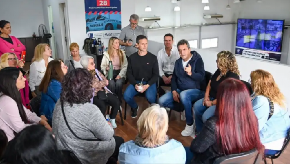 Massa hizo campaa este sbado junto a Katopodis: estuvo en San Martn y San Vicente