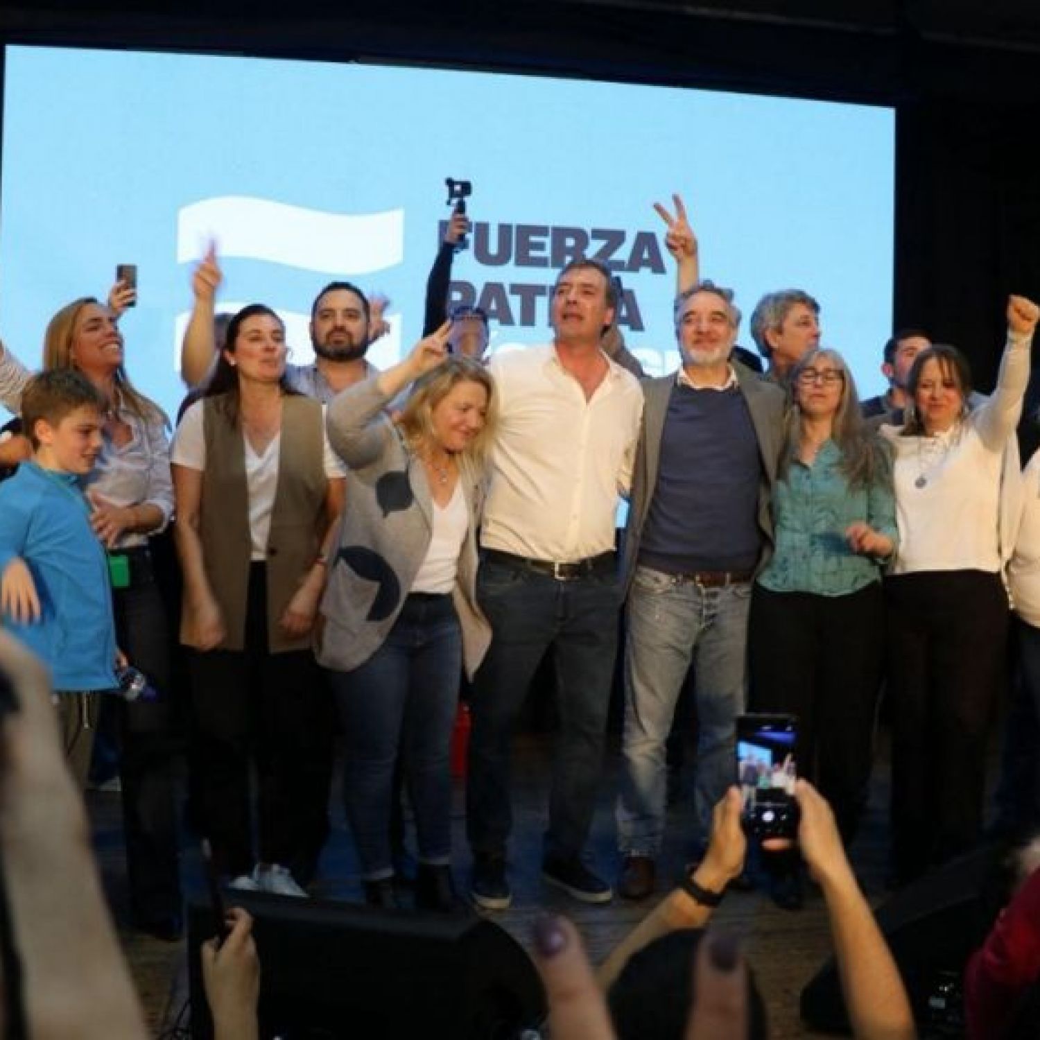 Fuerza Patria lanzó su campaña en Roca con un guiño a María Emilia ...