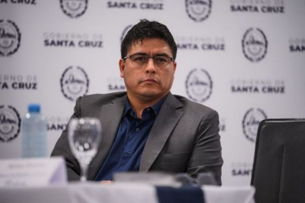 El Gobernador Vidal firm el decreto de llamado a licitacin de las reas petroleras abandonadas por YPF