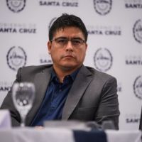 El Gobernador Vidal firm el decreto de llamado a licitacin de las reas petroleras abandonadas por YPF