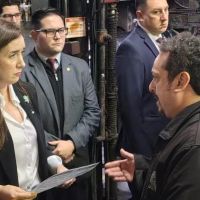 Tenso intercambio entre Victoria Villarruel y un sindicalista de izquierda en una fbrica