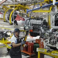 Da de la Industria: demoledor informe de los sindicatos del sector