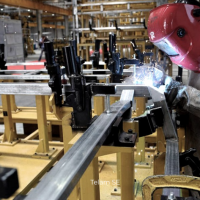Milei acelera la desindustrializacin: recorte de empleos, fbricas que cierran y aperturas que golpean al sector