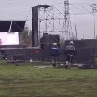 La trama del acto de Milei en Moreno: barro, alertas por la seguridad y un potrero de mujeres libertarias