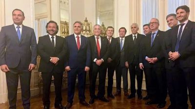 Provincias Unidas se muestra como opcin de poder ante el Crculo Rojo