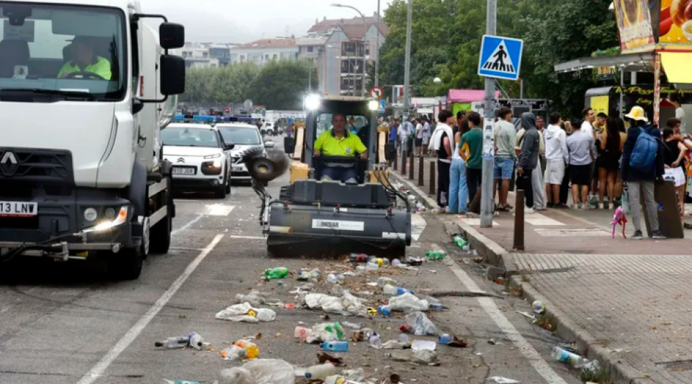 Esquerda Unida critica la labor de Urbaser y califica la imagen de la ciudad como indigna