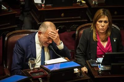 El plan de los libertarios para contener a Juez: la veloz llamada de Francos y un mensaje de Karina Milei