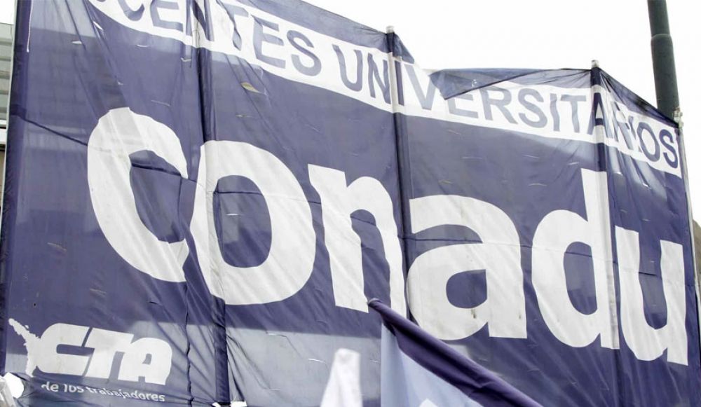 CONADU anticip paro y marcha si hay veto a la Ley de Financiamiento Universitario