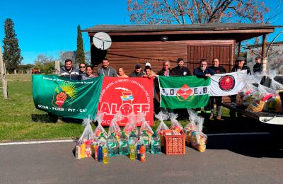 Uruguay: El SOEN entreg canastas a los compaeros y compaeras de ALOEF