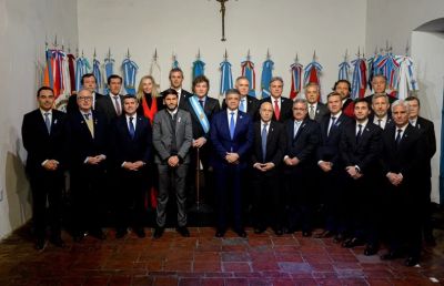 Los gobernadores esperan un gesto de Javier Milei con la ley de reparto de ATN