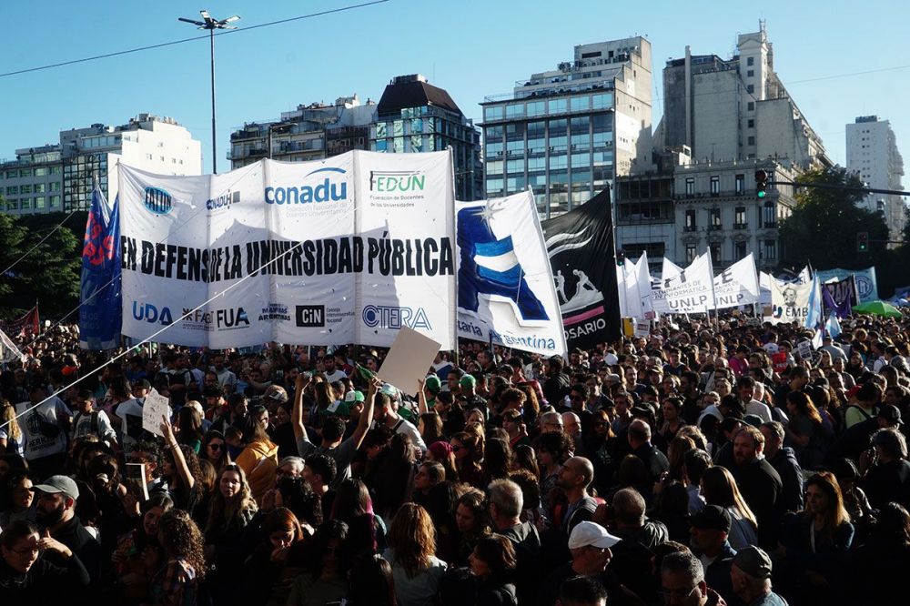 Los gremios universitarios anunciaron paro nacional para el 12 de septiembre y la tercera Marcha Federal