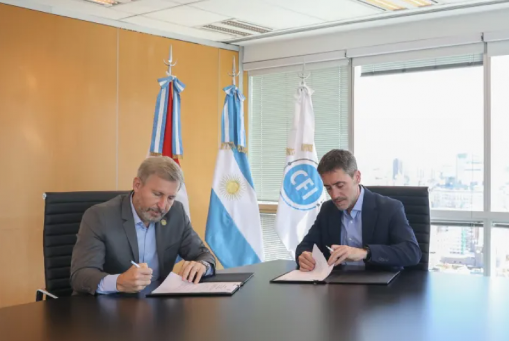 Frigerio firm un acuerdo con el CFI para ampliar crditos a emprendedores y Pymes