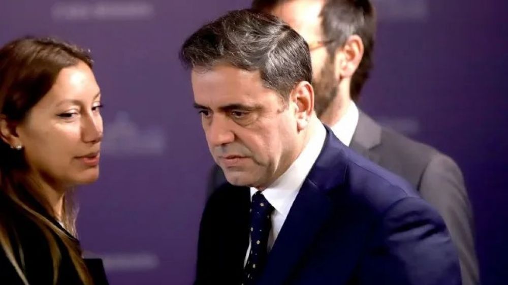 Lisandro Cataln inaugura mesa con las provincias y recibe a gobernadores aliados