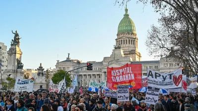 A la marcha de universidades se suma un paro del Garrahan como respuesta a los vetos de Milei