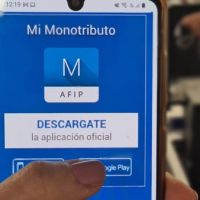 En junio se perdieron 12.150 empleos privados y crecieron en 12.500 los monotributistas