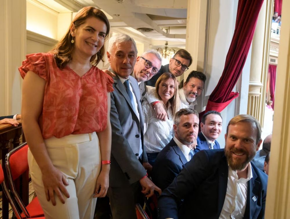 Con reparos tras el triunfo bonaerense, los intendentes movern su estructura para la campaa de octubre
