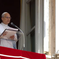 ngelus del Papa: la Cruz, de instrumento de muerte a signo de vida