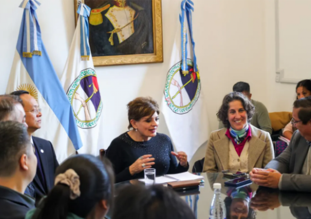 Acuerpo pblico, privado, y comunitario . Desarrollarn un subsistema para la gestin de residuos en el Departamento de Susques