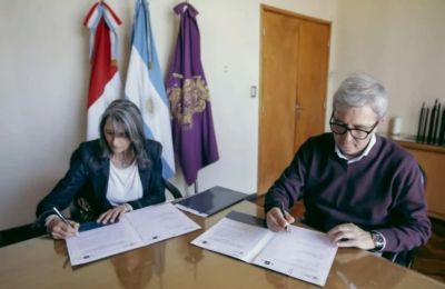 Critas y la UNC firmaron un convenio para el reciclaje de papel