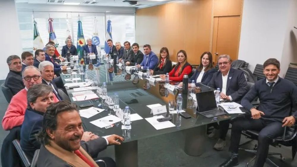 Primera reaccin de gobernadores: estudian letra chica y remarcan 