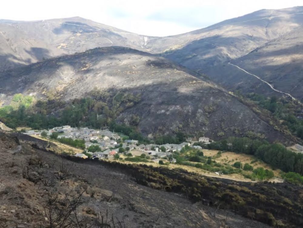 Ecologistas en Accin pide paralizar proyectos de embotelladoras de agua en zonas calcinadas de Len
