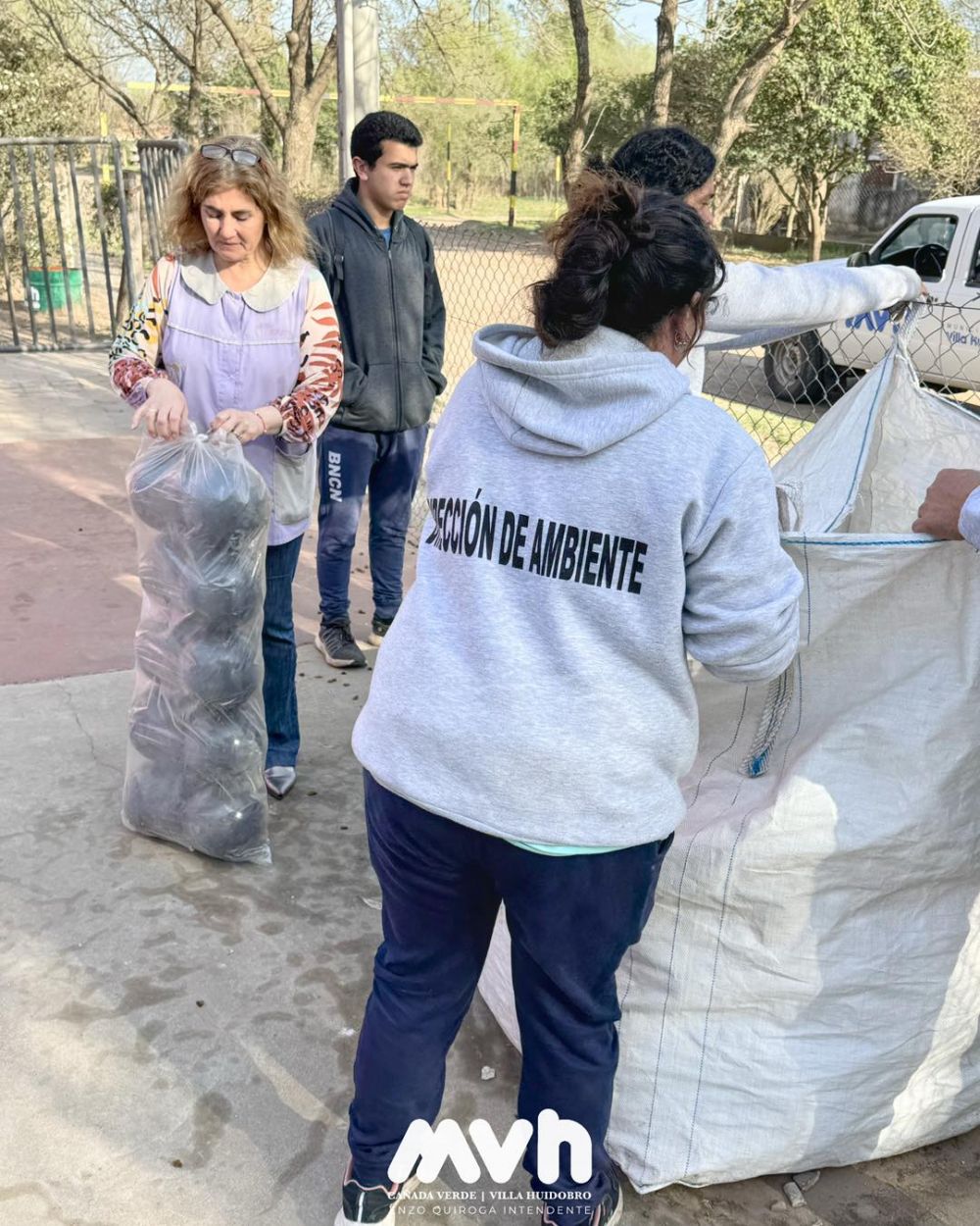 Escuelas de Villa Huidobro contribuyen con el reciclaje de residuos slidos