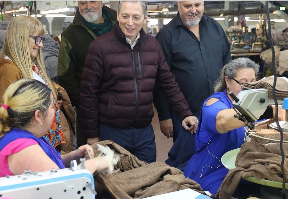 Gray recorre la Provincia: produccin, trabajo y desarrollo