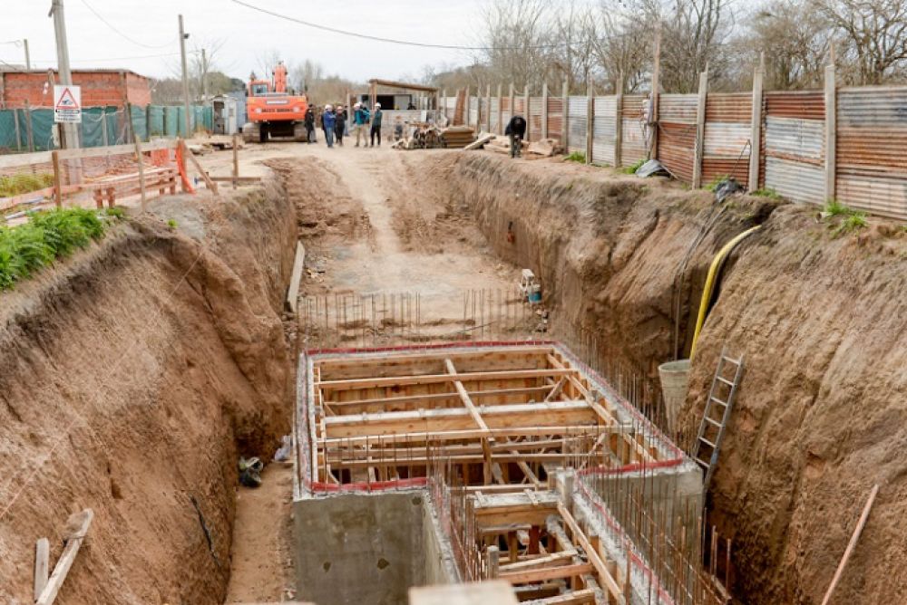 En Mercedes, la Provincia avanza con las obras del nuevo colector cloacal