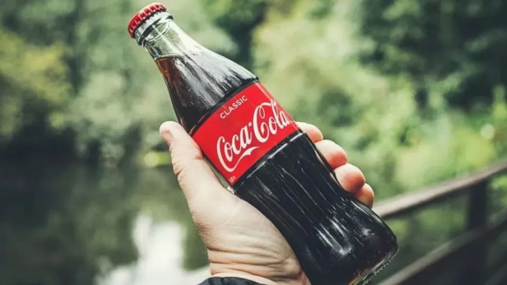 Coca-Cola apuesta a ganarse todos los das la mesa de los argentinos para no perder terreno