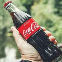 Coca-Cola apuesta a ganarse todos los das la mesa de los argentinos para no perder terreno