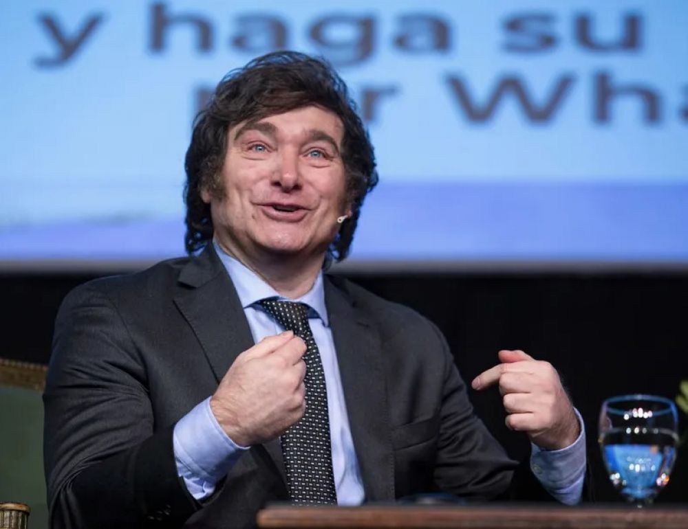 Javier Milei baj lnea (de Santiago Caputo) en Olivos: no es la economa y el candidato soy yo