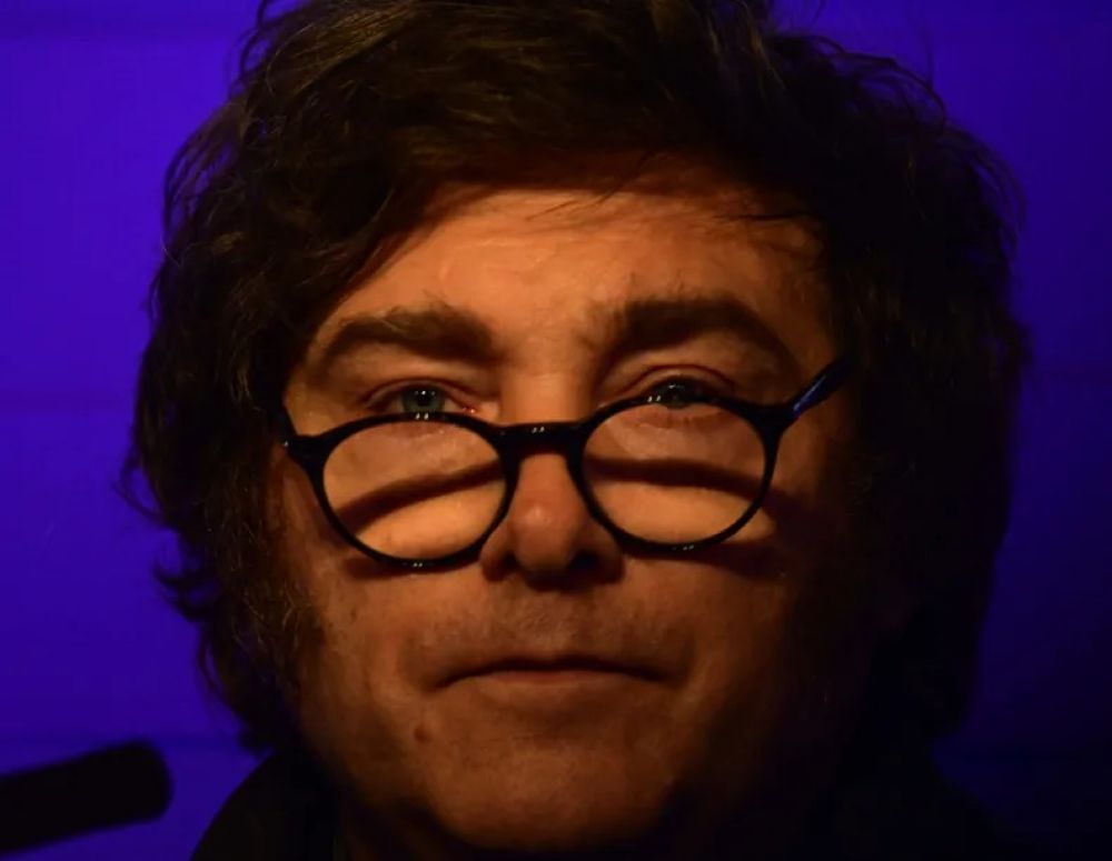 Javier Milei, entre la autodestruccin y los designios del Crculo Rojo
