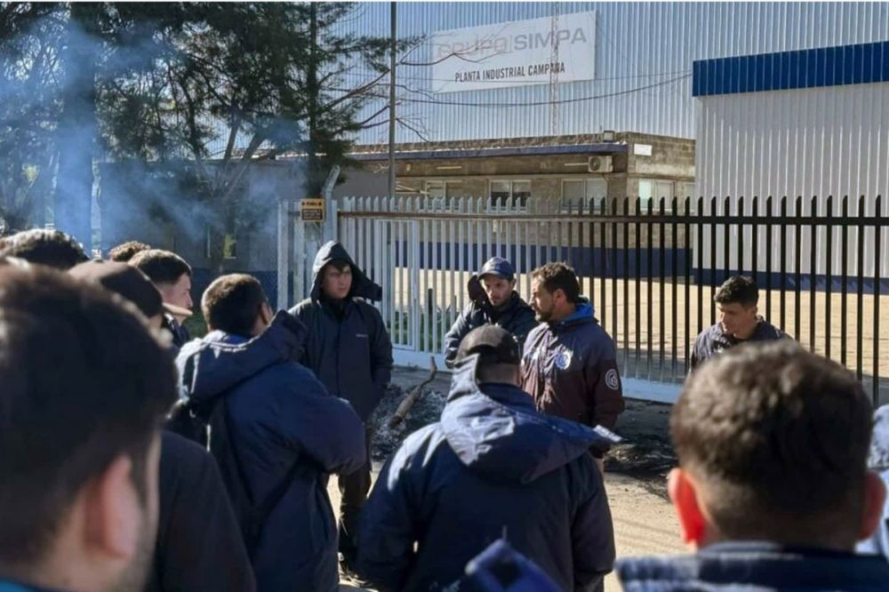 Desde que asumieron Javier Milei y Luis Caputo, cerraron 30 empresas por da