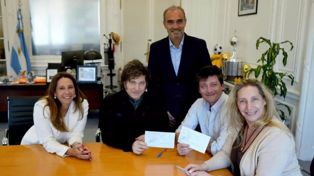 Karina mueve las piezas y relanza la campaa libertaria: Ramrez al mando y una ltima vida para Santiago Caputo