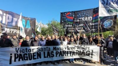 Trabajadores del Grupo Octubre convocan a protestar por los incumplimientos salariales y paritarios