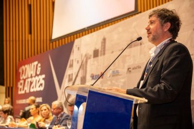 Un argentino fue reelecto al frente de la Asociacin Latinoamericana de Laboralistas: La resistencia a la reforma laboral de Milei es mirada con esperanza en Latinoamrica