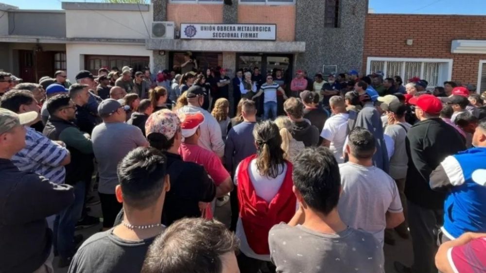 La fbrica de cosechadoras Vassalli quiere reabrir pero los trabajadores rechazan las condiciones