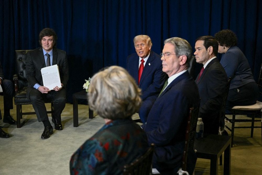 Milei, rendido ante el nuevo consenso de Washington 