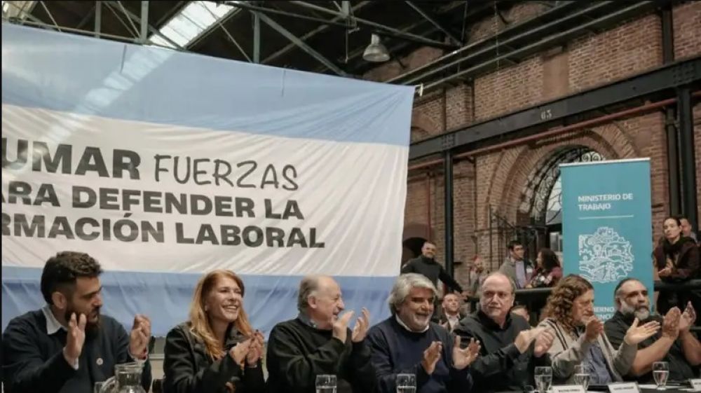 Con la presencia de Correa, Yasky y Baradel, la UNLa fue sede del Primer Encuentro de Centros de Formacin Laboral de la Provincia