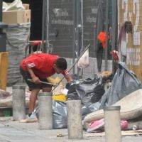 La pobreza cay al 31,6% en el primer semestre, ante desaceleracin en canasta bsica y mejora de ingresos informales