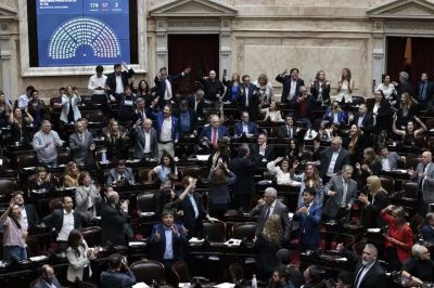 Pese al apoyo de EE.UU., Javier Milei choca con una oposicin que se aferra al calendario electoral y no cede en el Congreso