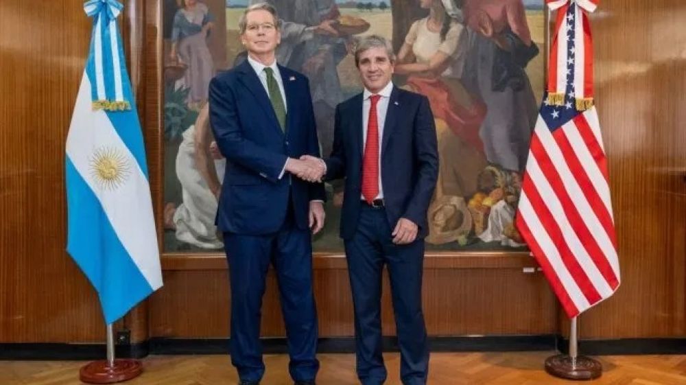 Luis Caputo-Scott Bessent: qu� discuten desde hoy y c�mo es el 