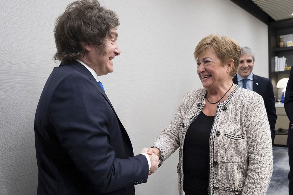 En solo tres meses la deuda externa creci un 8,5% y ya supera los U$S 305 mil millones